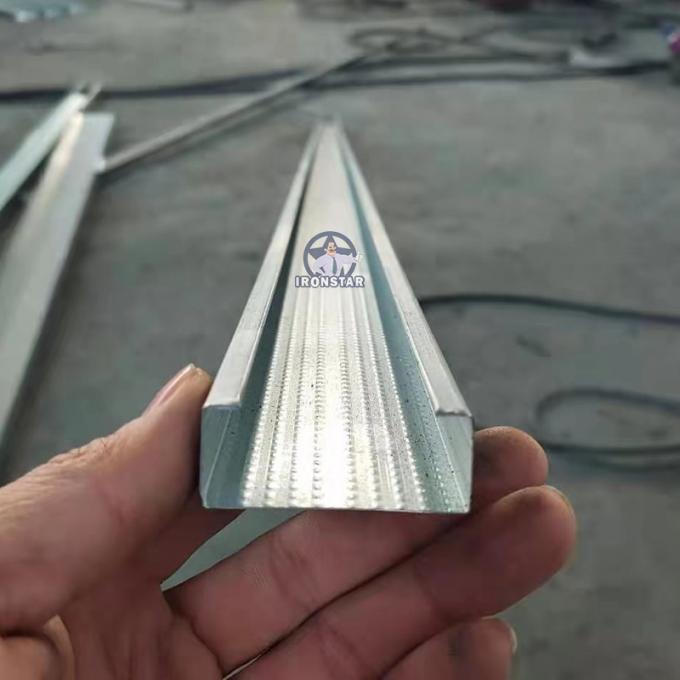 機械1を形作るロール