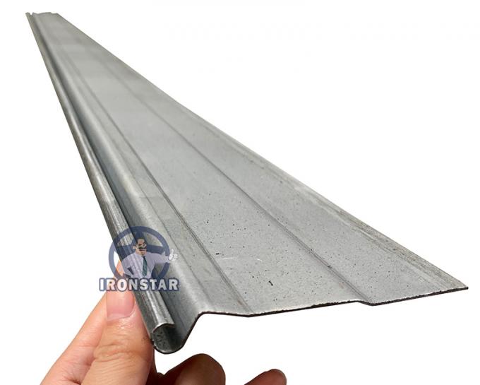 機械1を形作るシャッター ドア ロール