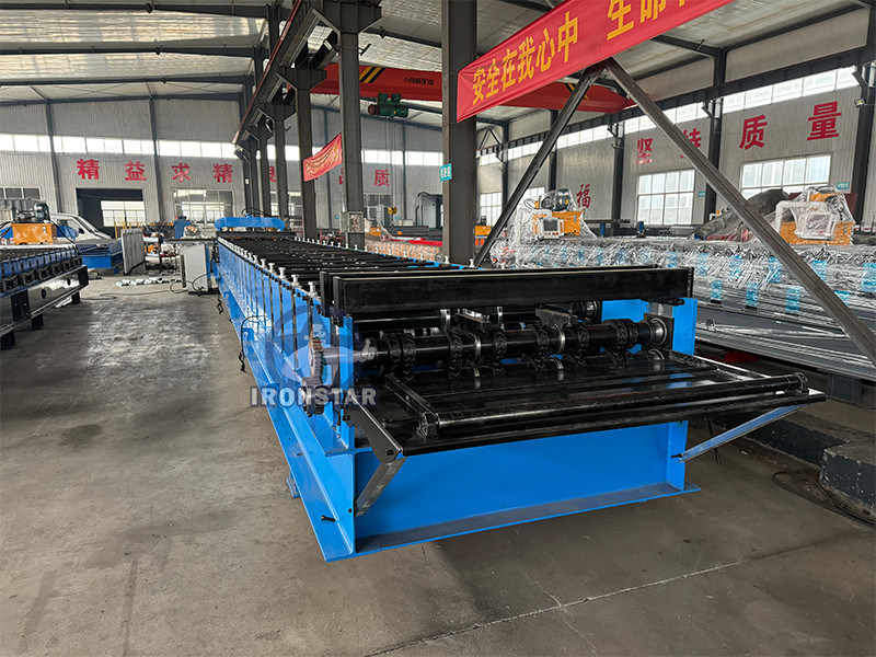 “1000mm Metal Decking Floor Roll Forming Machine Popular In Ecuador Floor Deck Roll Forming Machine Galvanized Steel Metal Deck Profile Making Machinery”