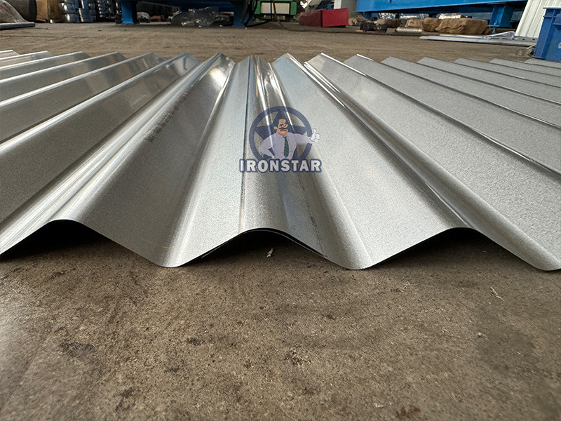 “Ironstar 850 Type Roof Sheet Making Machine 0.3-0.8mm Corrugated Roof Panel Roll Forming Machine for Chile”