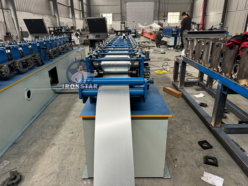 “China Factory Omega Profile Roll Forming Equipment Galvanized Steel Omega Channel Forming Machine Shipment Via Tianjin Port Galvanized Steel Omega Profile Roll Forming Machine”