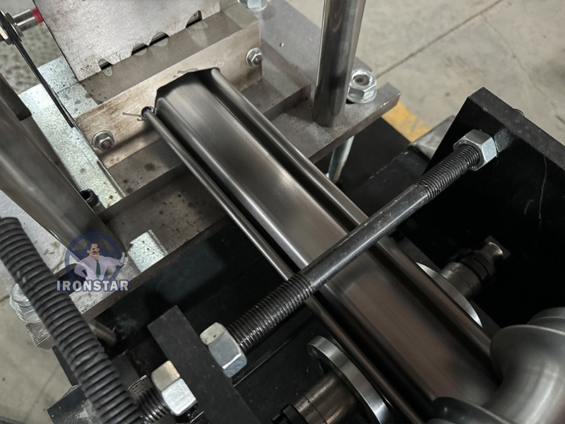 “Slovakia 6 Rib Trapezoidal Metal Sheet And Glazed Tile Double Layer Roll Forming Machine Two In One Dual Deck Color Steel Roof Wall Panel Forming Equipment For Construction Buildings”
