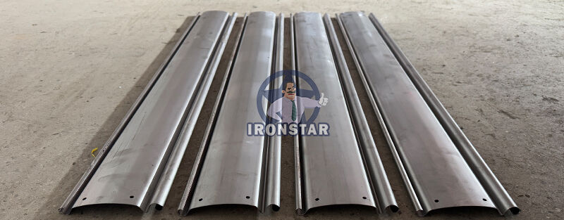 “Factory Direct Supply High Efficiency 0.7-1.2mm Thick Roller Shutter Door Making Machine Rolling Shutter Strip Profile Roll Forming Machine Low Price Hot Sale in Africa South America Asia”